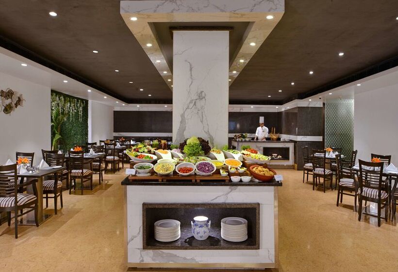 فندق Taurus Sarovar Portico