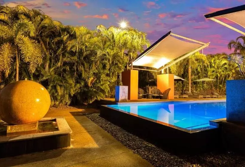 Отель The Pearle Of Cable Beach