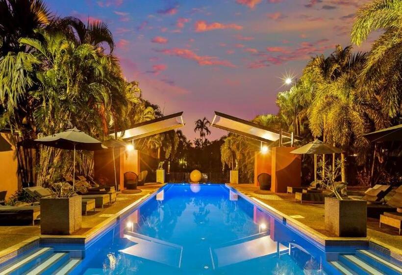 Отель The Pearle Of Cable Beach