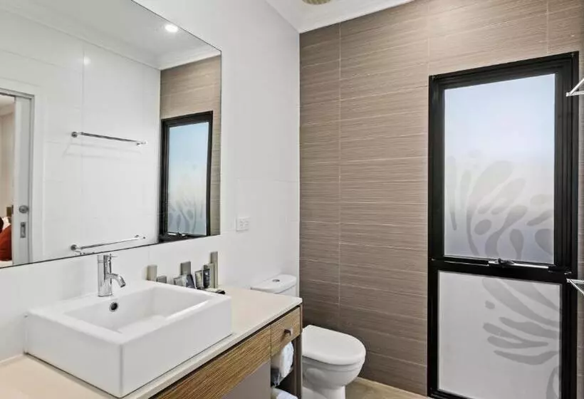 Отель The Pearle Of Cable Beach