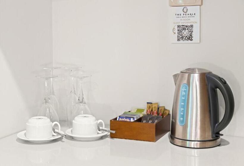 Отель The Pearle Of Cable Beach