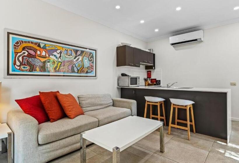 Отель The Pearle Of Cable Beach