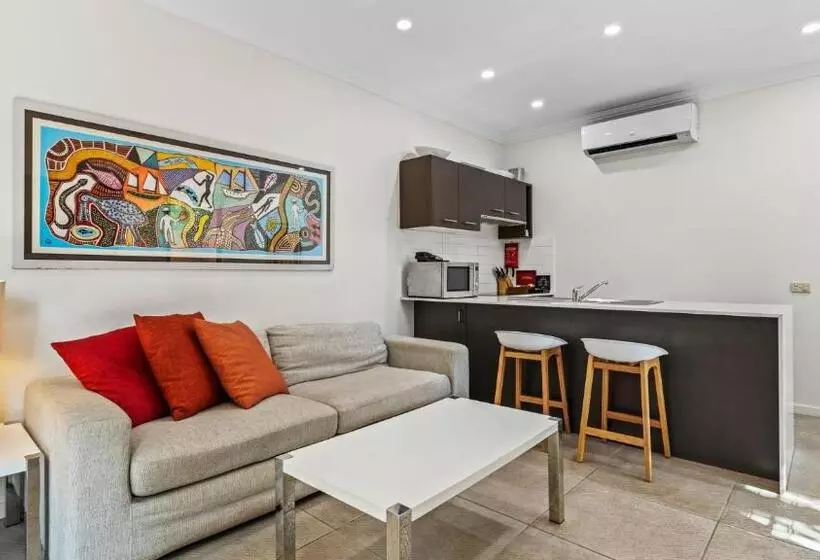 Отель The Pearle Of Cable Beach