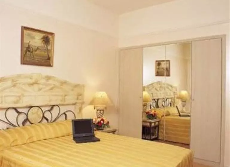 Landmark Suites Hotel Ajman