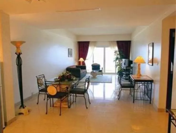 Landmark Suites Hotel Ajman