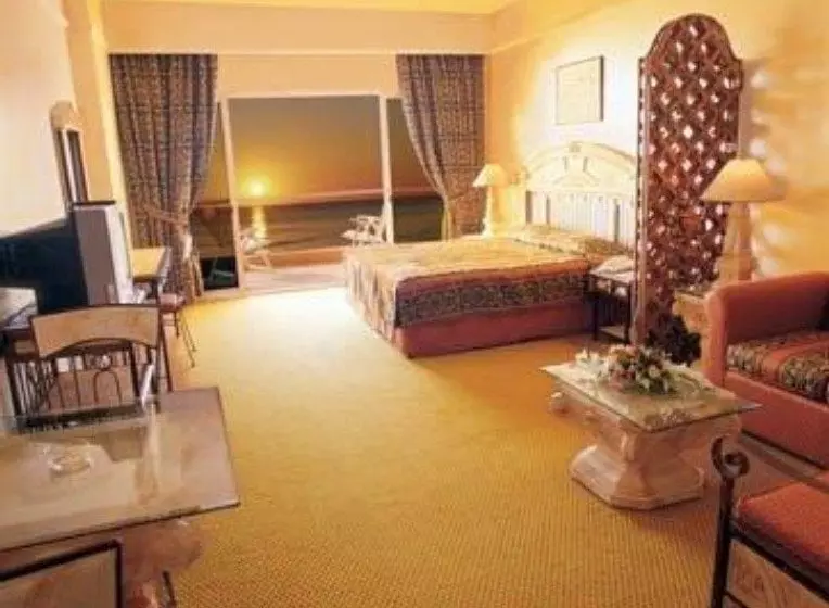 Landmark Suites Hotel Ajman