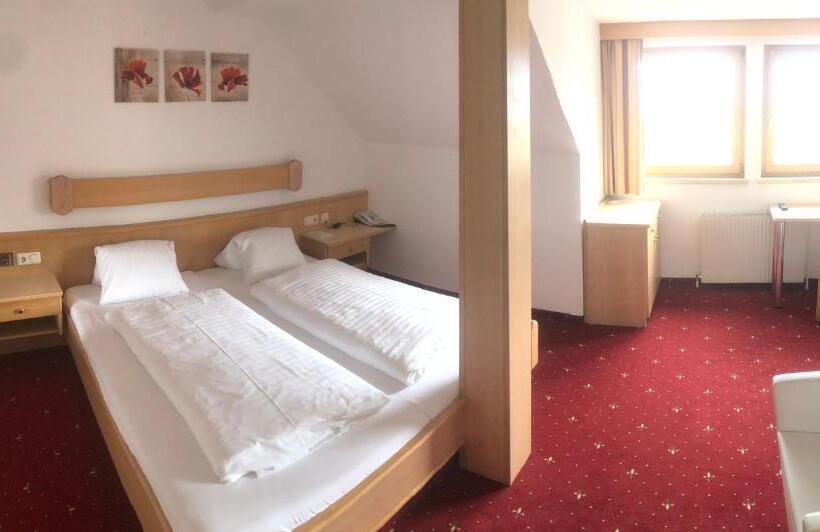 فندق Alpenblick Attersee Seiringer Kg