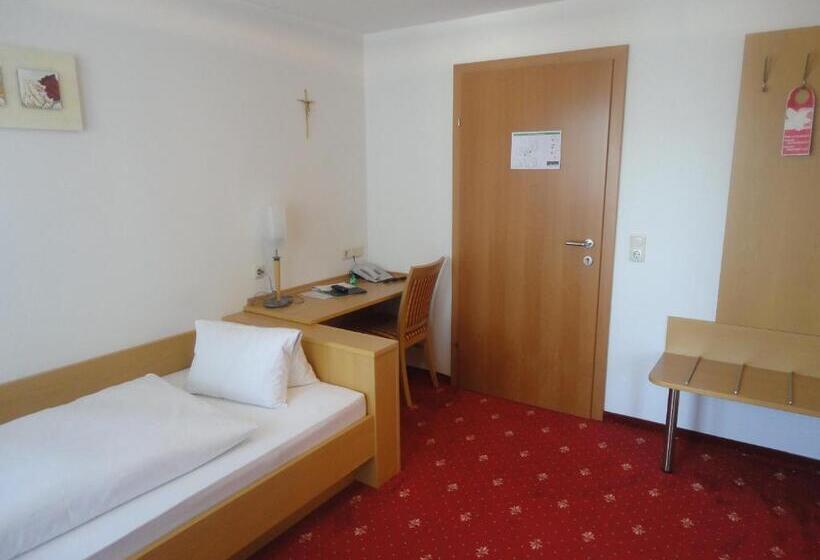 فندق Alpenblick Attersee Seiringer Kg