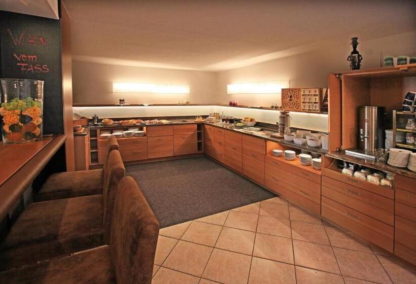 فندق Alpenblick Attersee Seiringer Kg