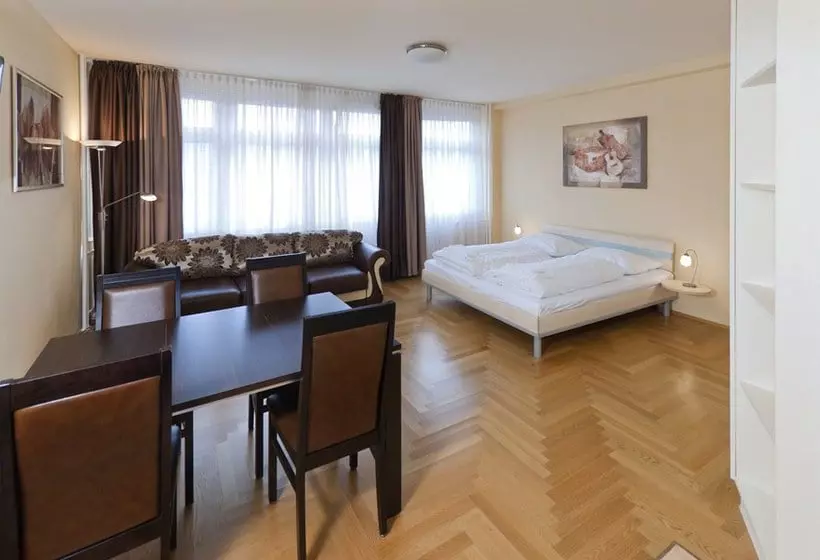 Hotelli Amc Apartments