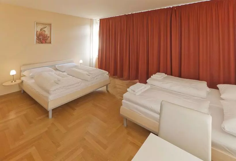 Hotelli Amc Apartments