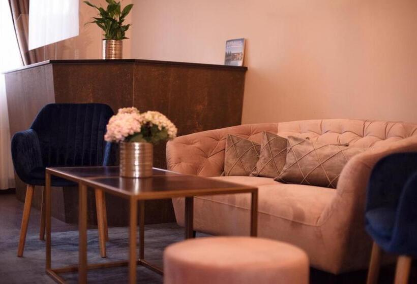 Отель Das Kleine Ritz