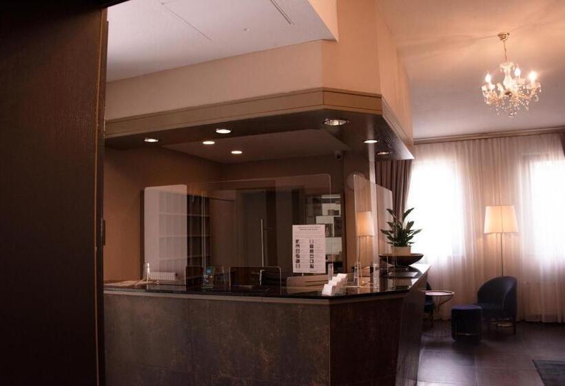 Отель Das Kleine Ritz