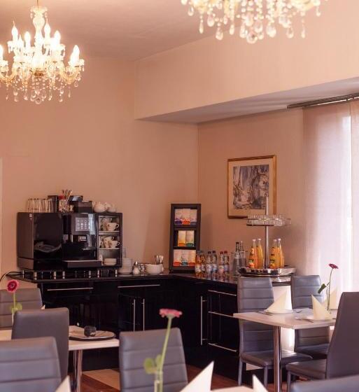 Отель Das Kleine Ritz