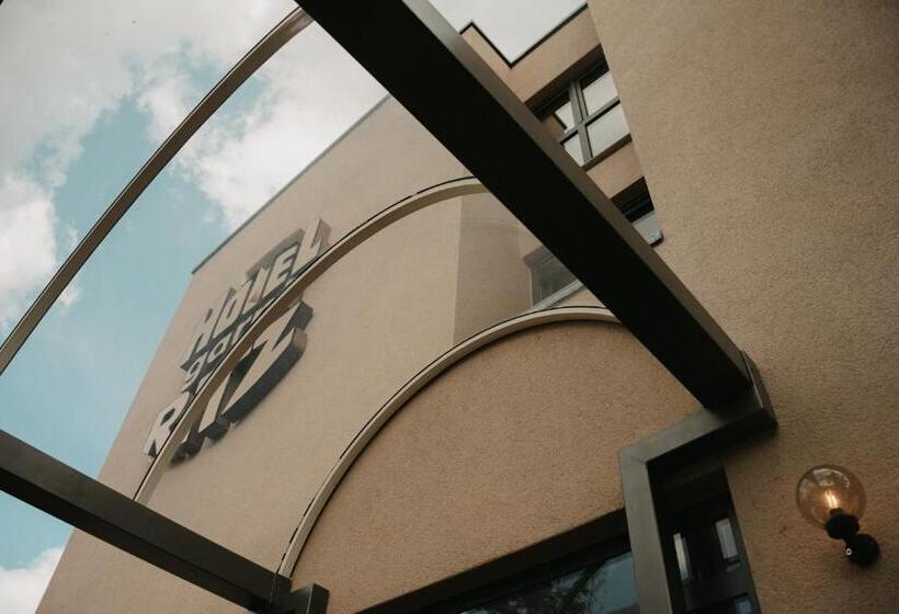 Отель Das Kleine Ritz