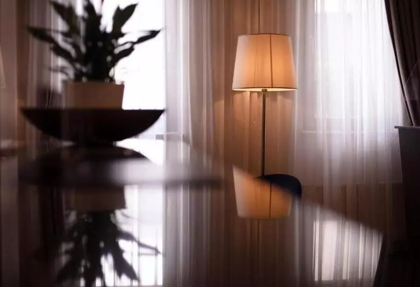 Отель Das Kleine Ritz