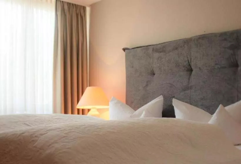 Отель Das Kleine Ritz