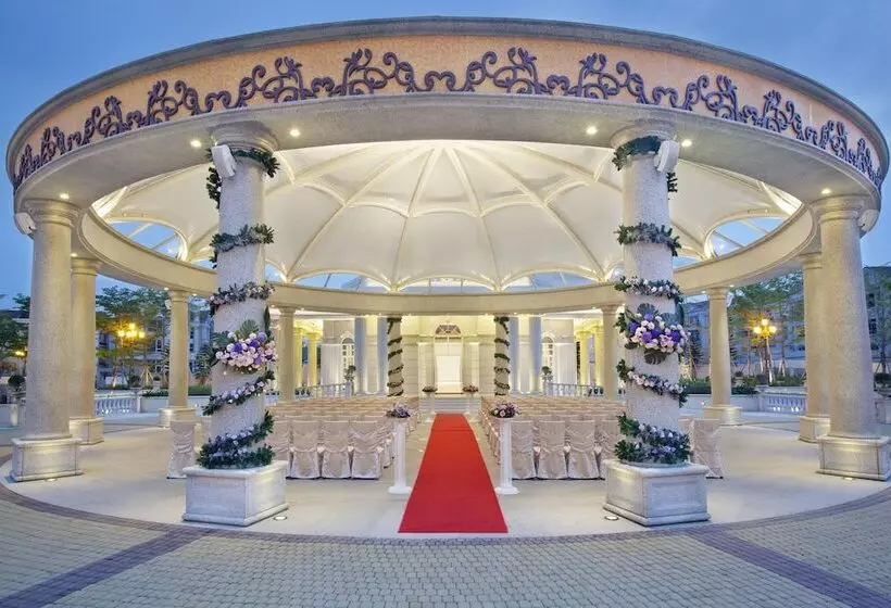هتل Eda Royal