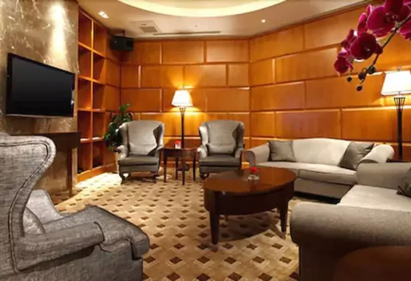 هتل Eda Royal