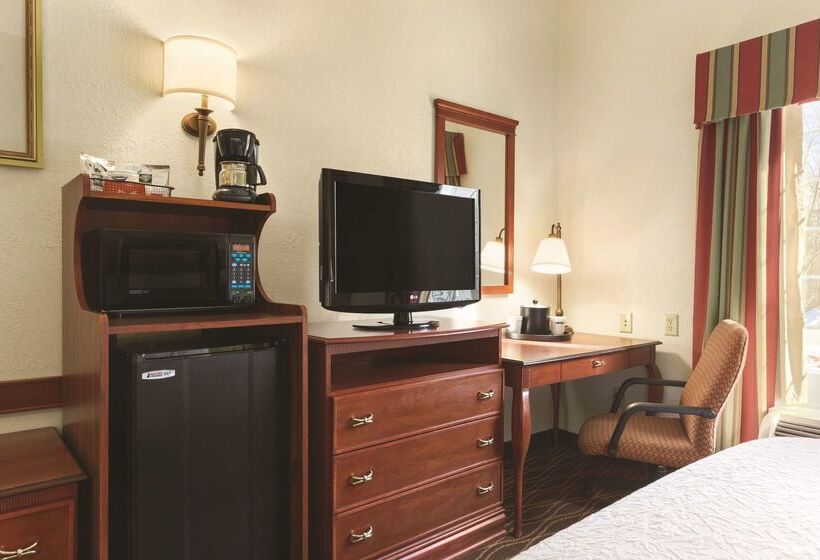 酒店 Hampton Inn & Suites Greenfield
