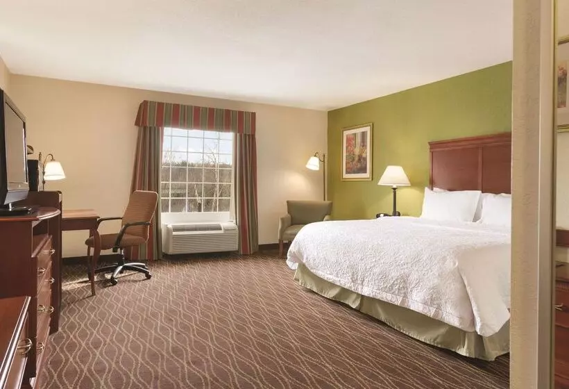 فندق Hampton Inn & Suites Greenfield