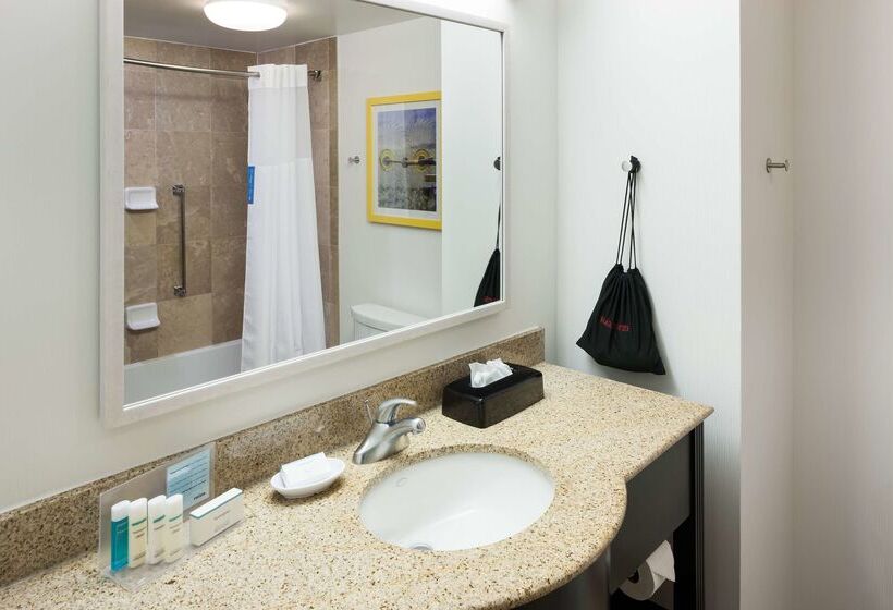 ホテル Hampton Inn & Suites Jackson