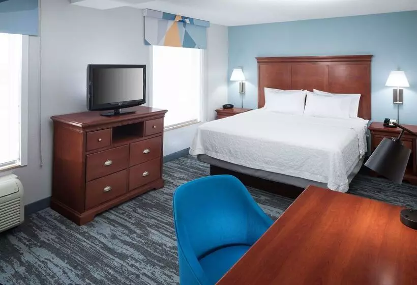 هتل Hampton Inn & Suites Jackson