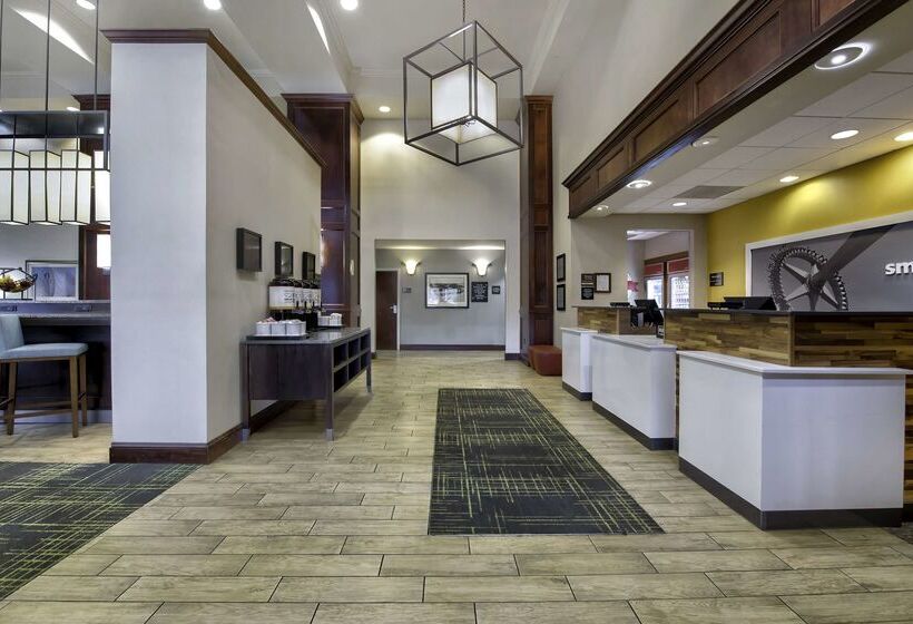 ホテル Hampton Inn & Suites Jackson