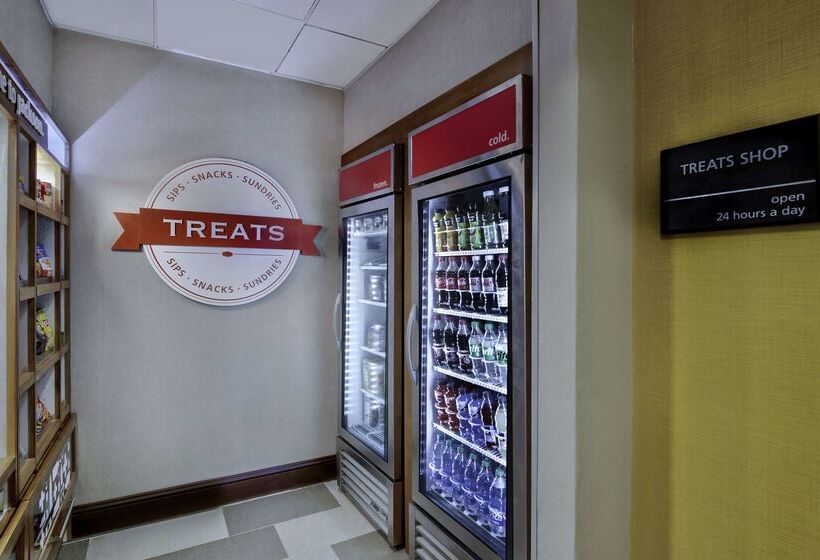 ホテル Hampton Inn & Suites Jackson