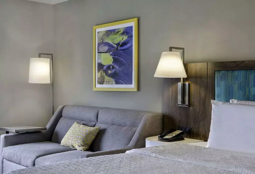 هتل Hampton Inn & Suites Jackson