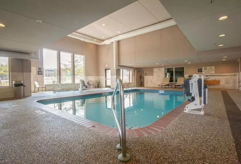 هتل Hampton Inn Great Falls