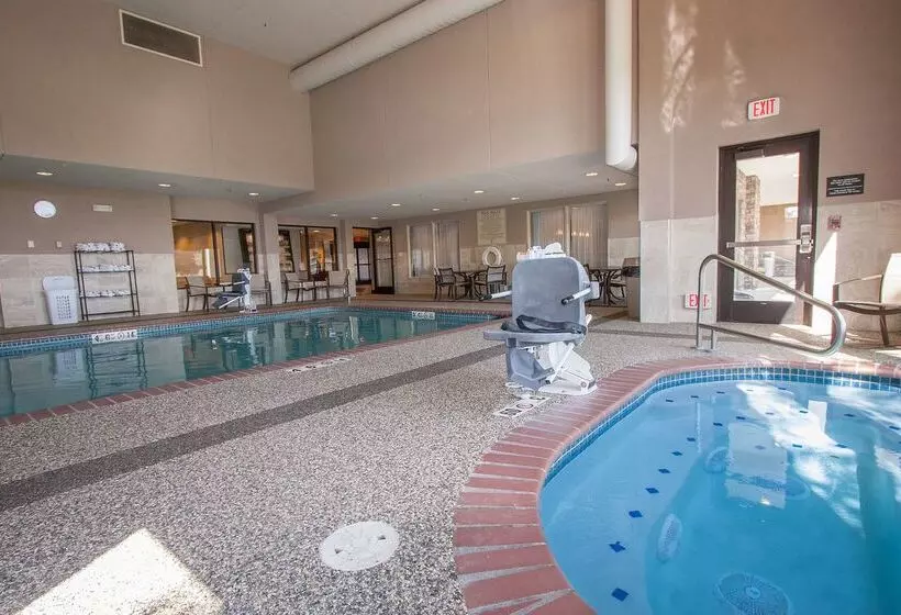 هتل Hampton Inn Great Falls