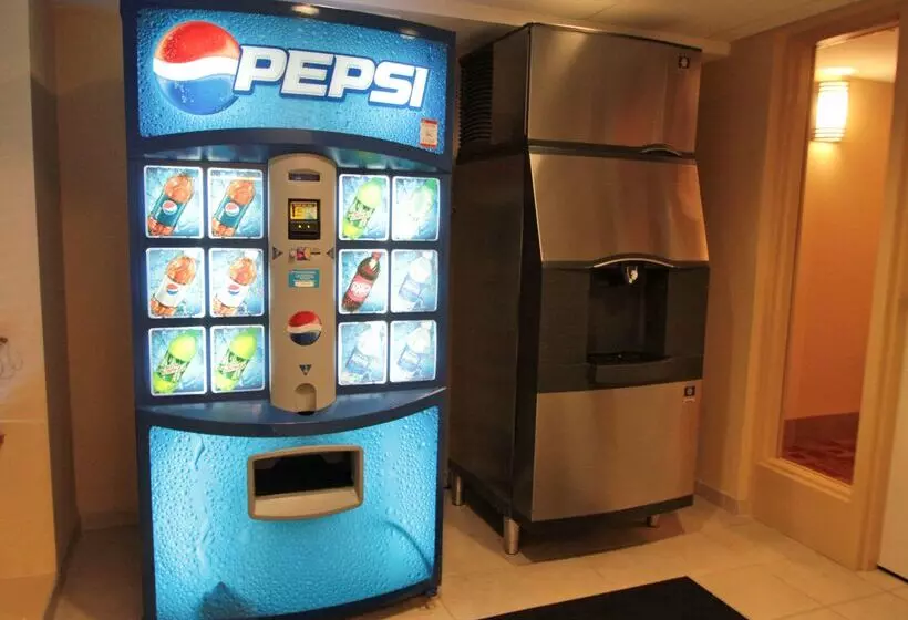 هتل Hampton Inn Hampton Newport News