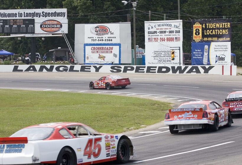 فندق Hampton Inn Hampton Newport News