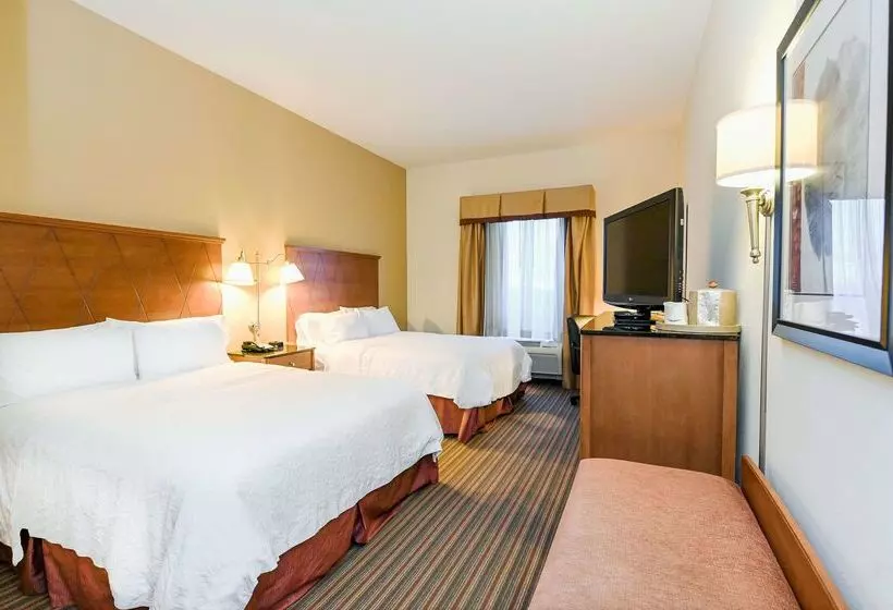 هتل Hampton Inn Hampton Newport News