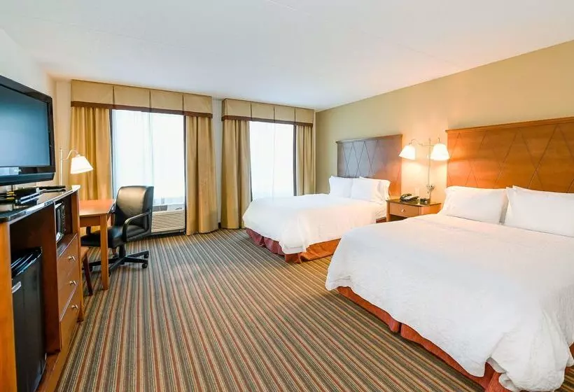 هتل Hampton Inn Hampton Newport News