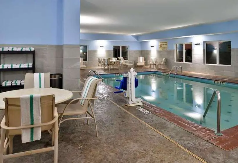 ホテル Hampton Inn Kansas City Northeast