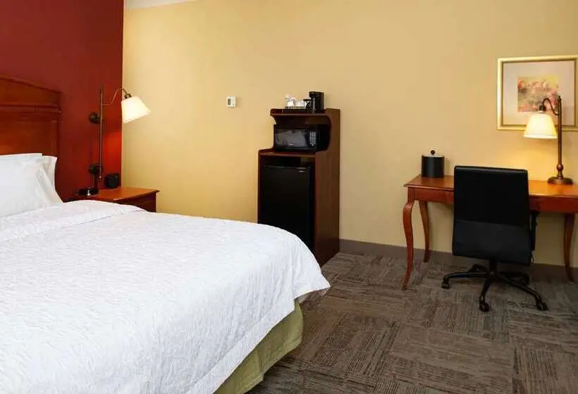 ホテル Hampton Inn Kansas City Northeast