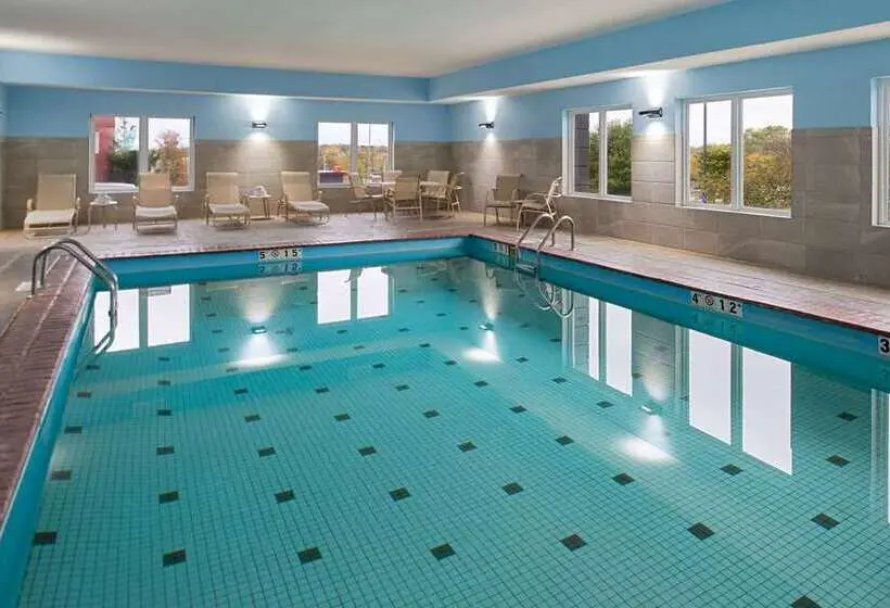 ホテル Hampton Inn Kansas City Northeast