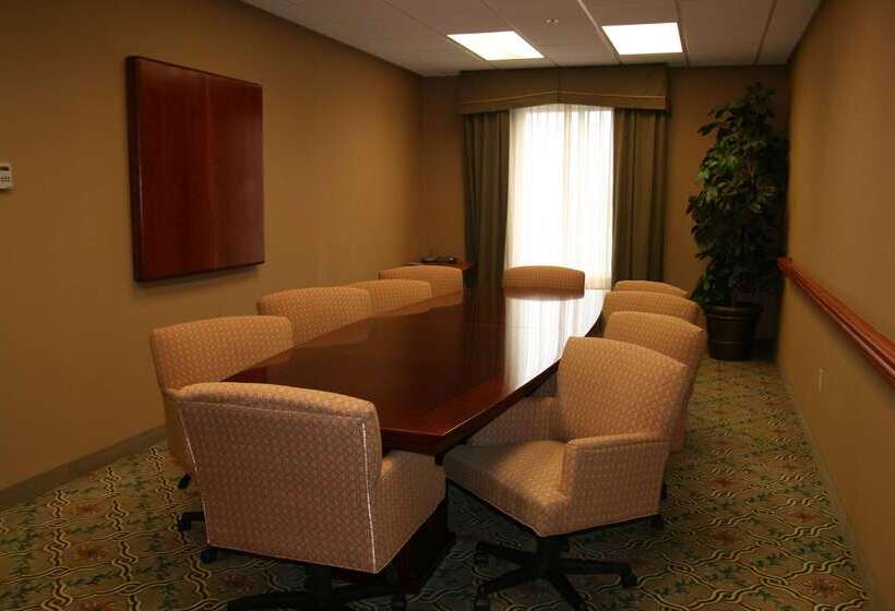 فندق Hampton Inn Omaha West Lakeside