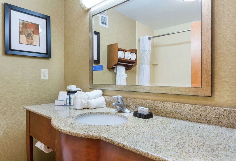 호텔 Hampton Inn Petersburg Southpark Mall