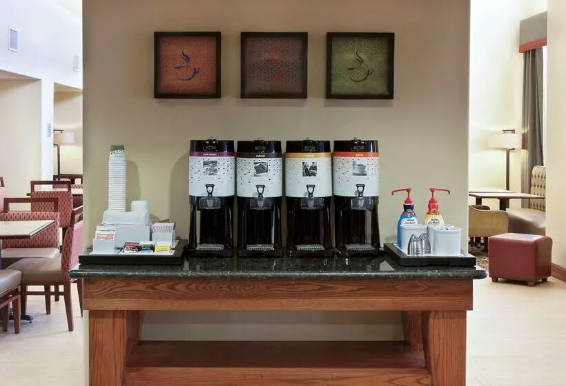 호텔 Hampton Inn & Suites Brownsville