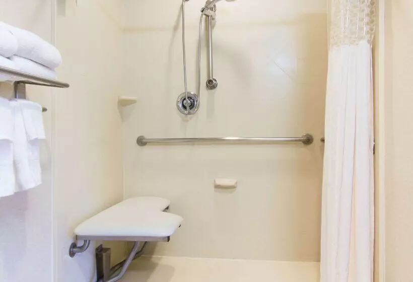 호텔 Hampton Inn & Suites Brownsville