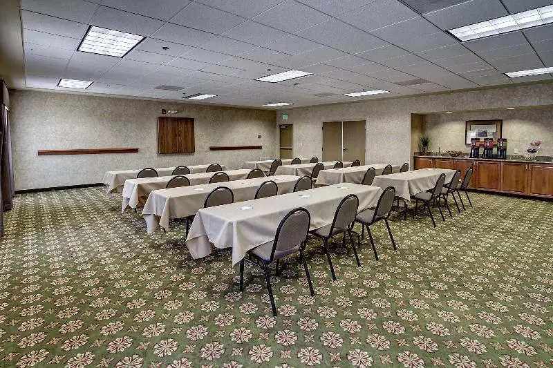 هتل Hampton Inn Twin Falls Id