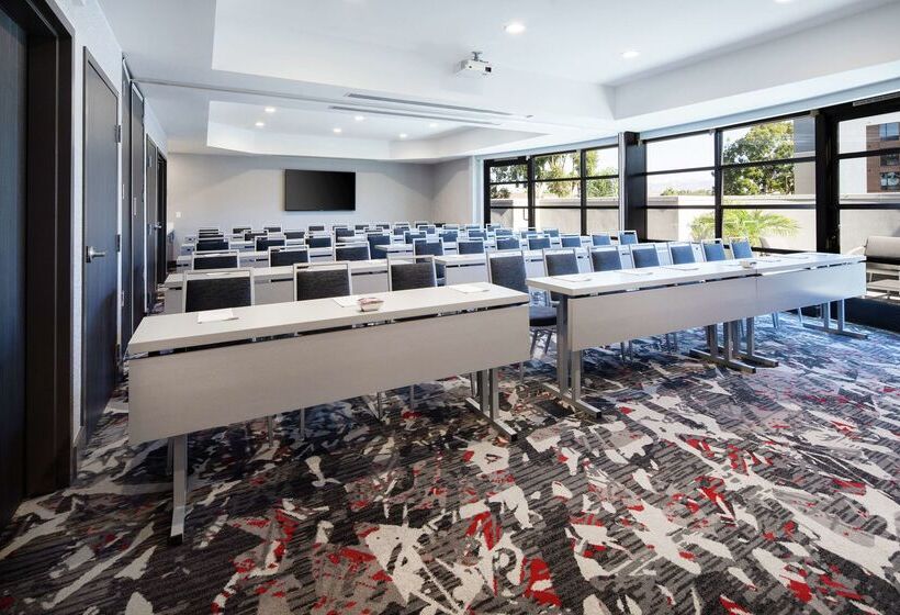 ホテル Hilton Garden Inn Irvine Spectrum Lake Forest