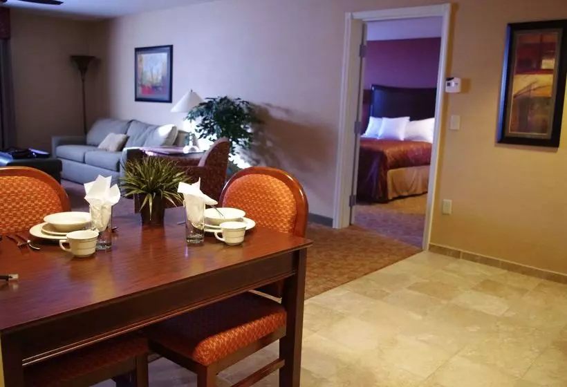 هتل Homewood Suites By Hilton Rock Springs