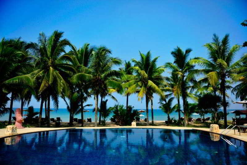 Hotel Akyra Beach Resort Phuket