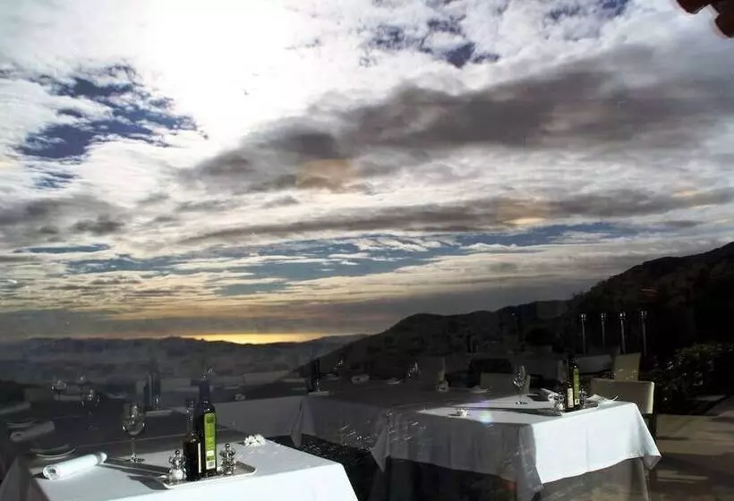 Сельский отель Can Cuch Hotel   Restaurante