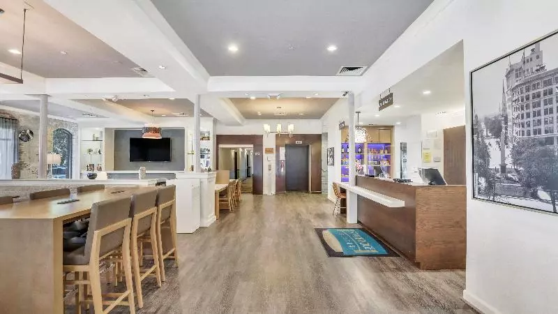 호텔 Staybridge Suites Savannah Historic District, An Ihg