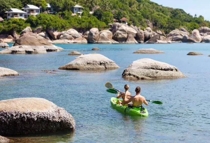 בית מלון כפרי The Kala Samui